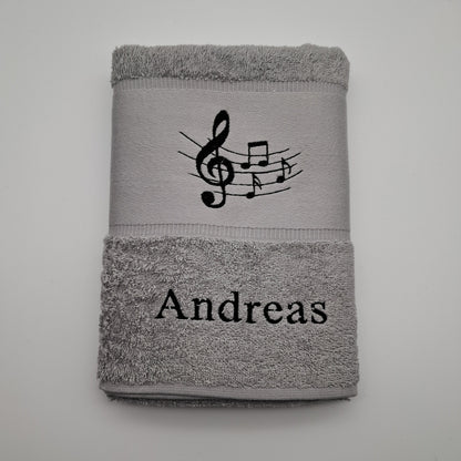 Personalisiertes Handtuch mit Notenschlüssel