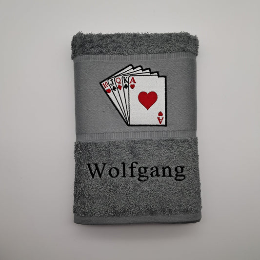 Personalisiertes Handtuch mit Spielkarten und Wunschnamen