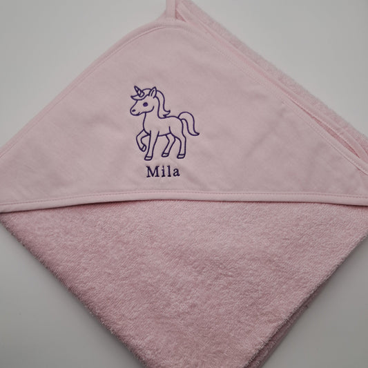 Personalisiertes Kapuzenhandtuch mit Einhorn-Stickerei & Namen