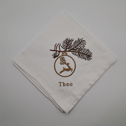 Bestickte Stoffserviette mit Weihnachtsmotiv & Name