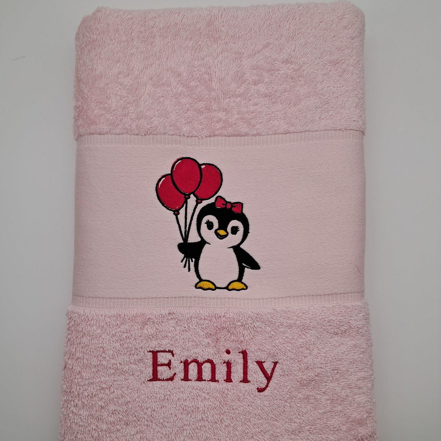 Handtuch/Duschtuch mit Pinguin