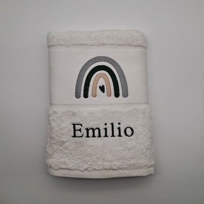 Personalisiertes Handtuch Regenbogen & Namen
