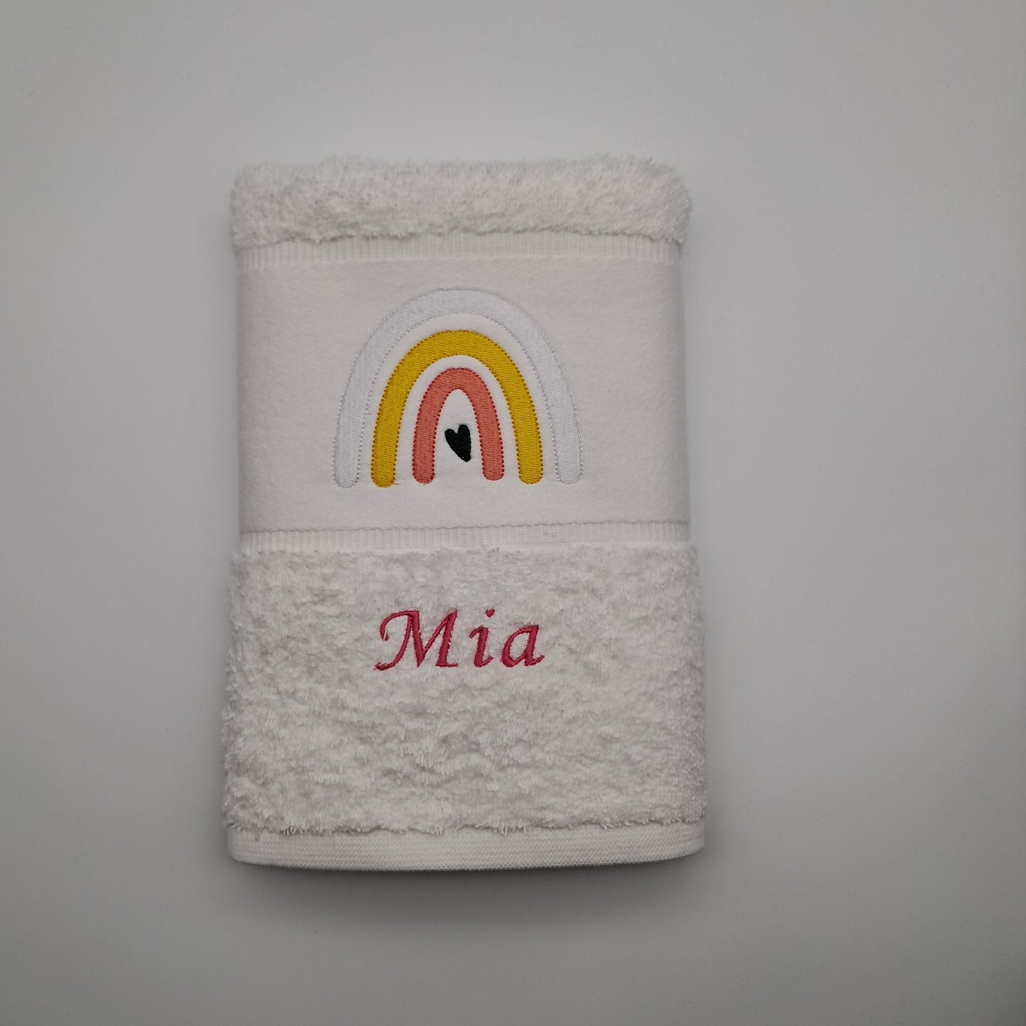 Personalisiertes Handtuch Regenbogen & Namen