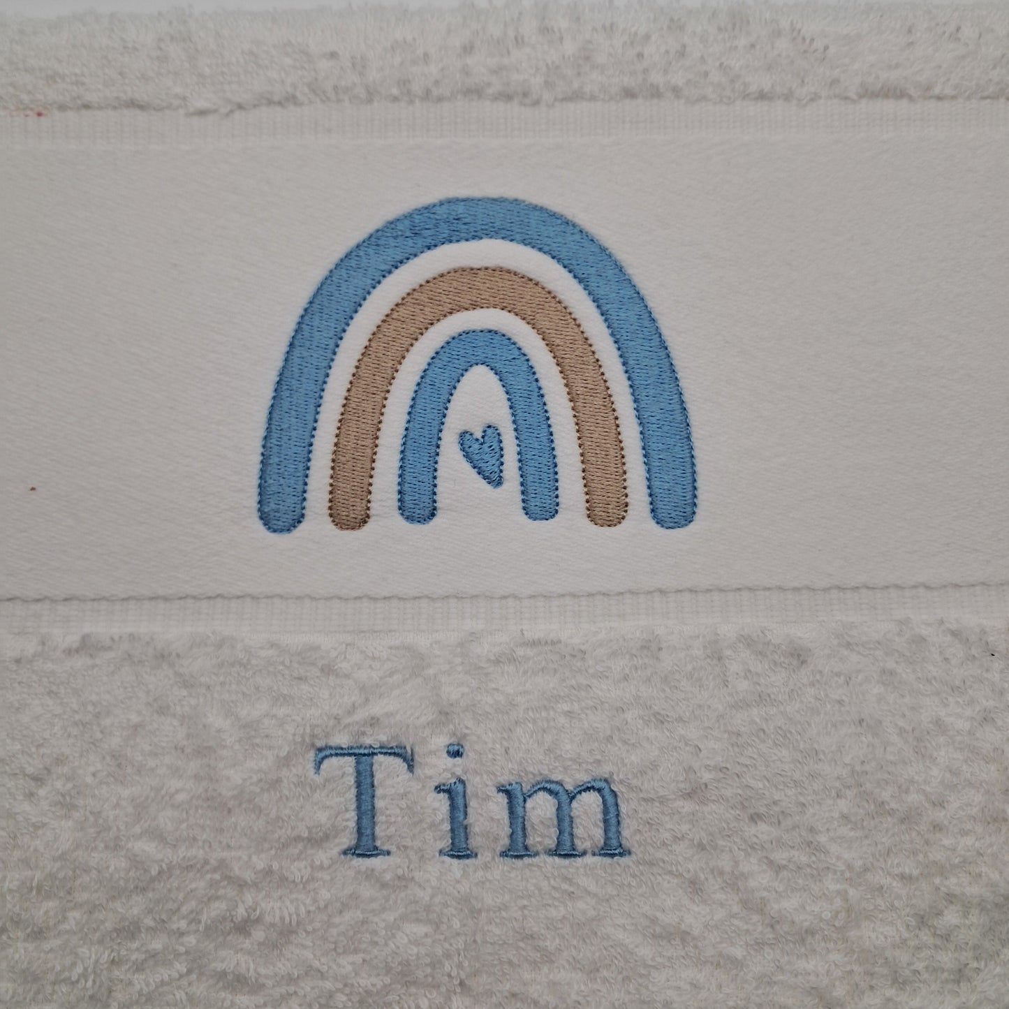 Personalisiertes Handtuch Regenbogen & Namen