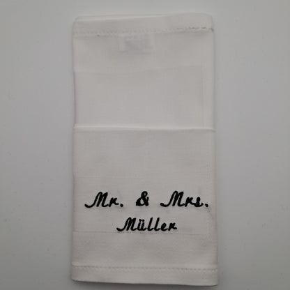 Bestickte Stoffservietten "Mr. & Mrs."