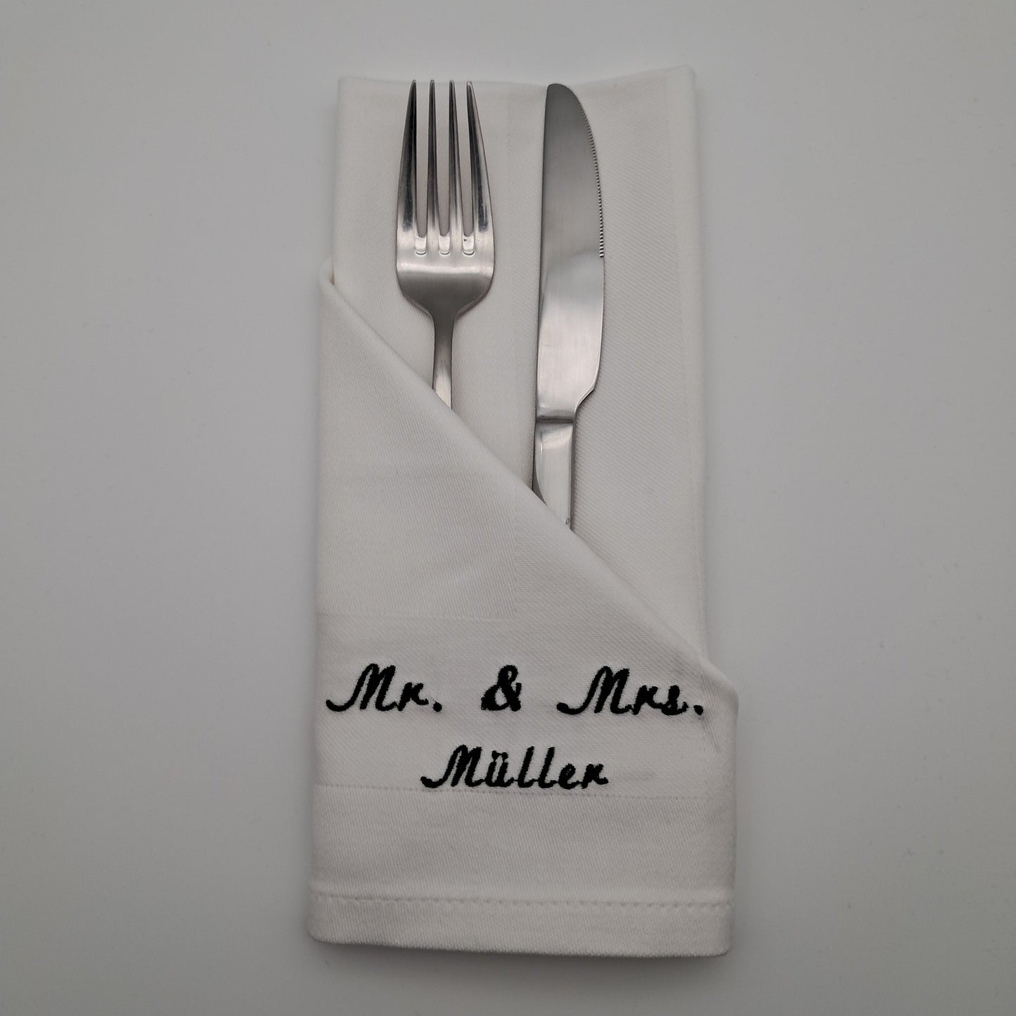 Bestickte Stoffservietten "Mr. & Mrs."