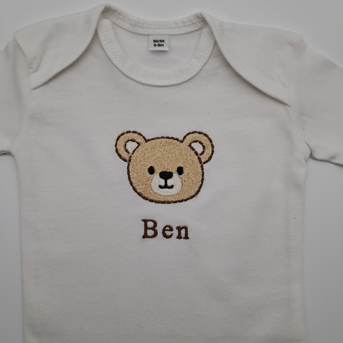 Personalisierter Babybody mit Namen - Teddybär
